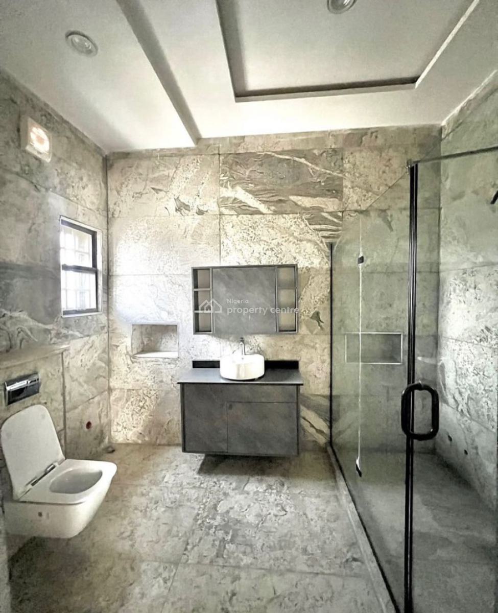 6 Bedroom Fully Detached with Bq, Guzape Main, Guzape District, Abuja, Detached Duplex for Sale