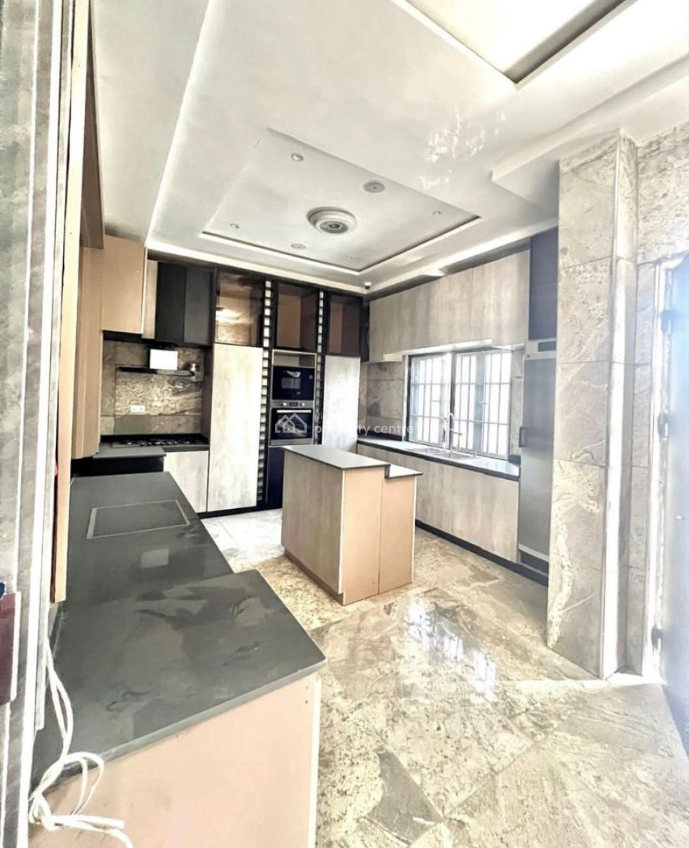 6 Bedroom Fully Detached with Bq, Guzape Main, Guzape District, Abuja, Detached Duplex for Sale