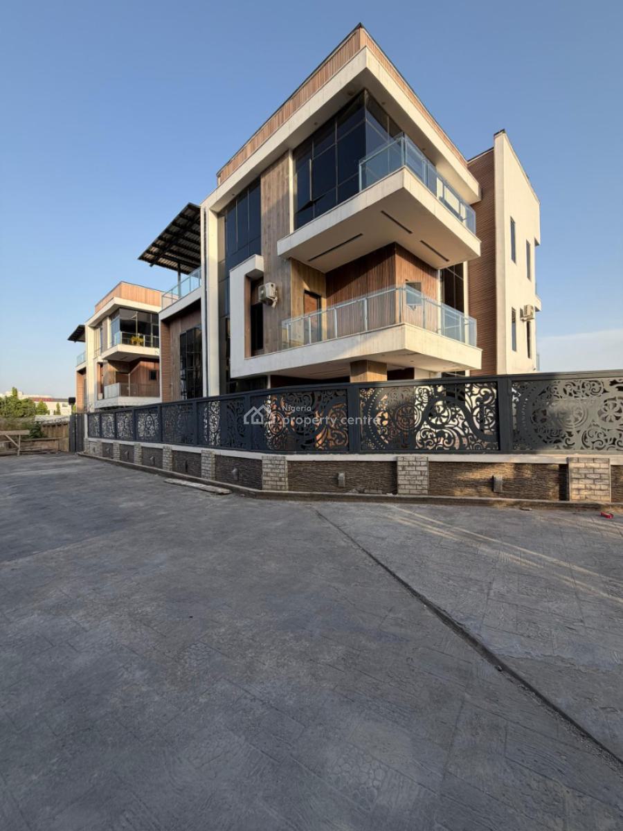 6 Bedroom Fully Detached with Bq, Guzape Main, Guzape District, Abuja, Detached Duplex for Sale