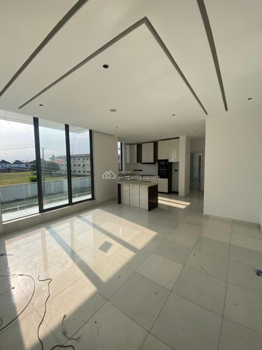 Newly Built 2 Bedroom Apartment with Elevator in a Gated Estate, Oniru, Victoria Island (vi), Lagos, Block of Flats for Sale