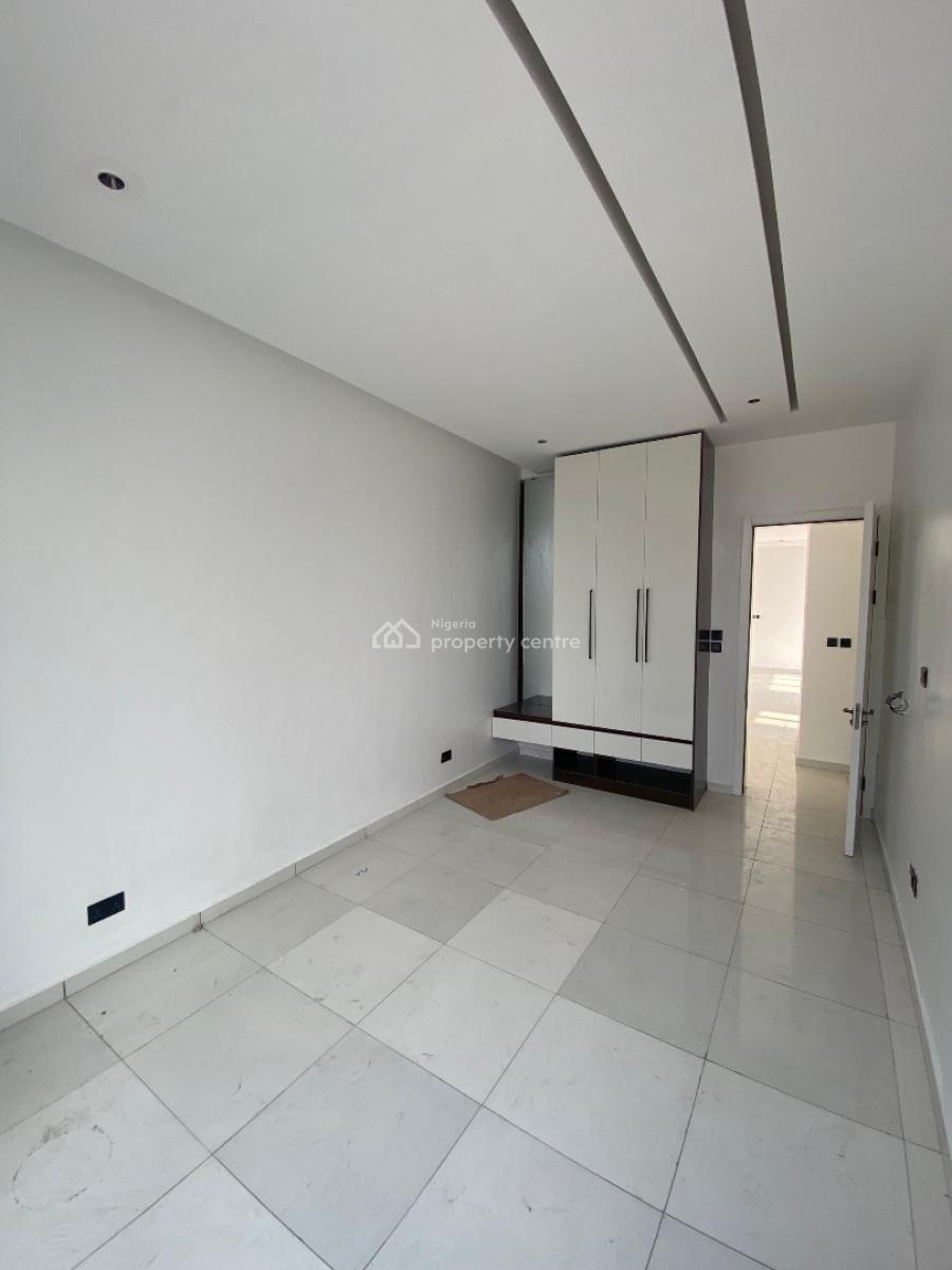 Newly Built 2 Bedroom Apartment with Elevator in a Gated Estate, Oniru, Victoria Island (vi), Lagos, Block of Flats for Sale