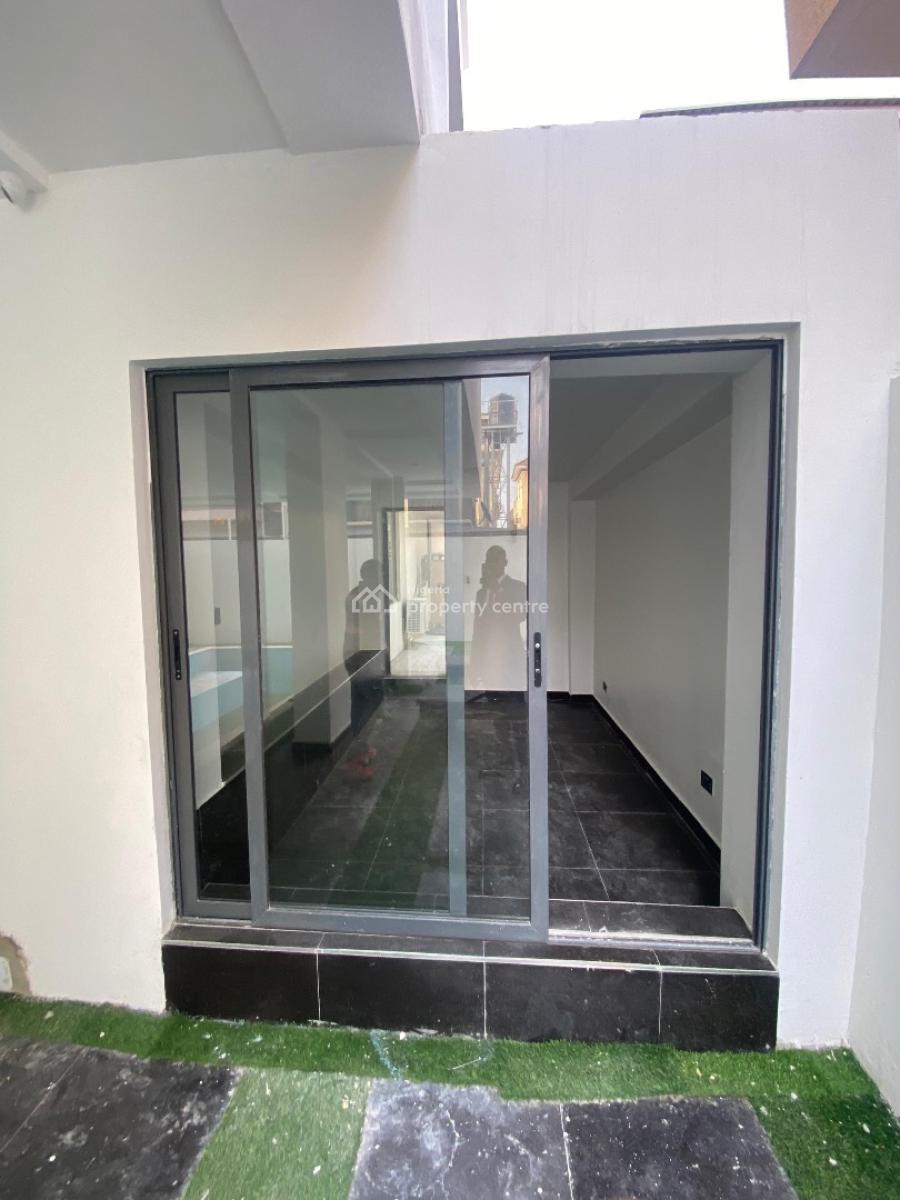 Newly Built 2 Bedroom Apartment with Elevator in a Gated Estate, Oniru, Victoria Island (vi), Lagos, Block of Flats for Sale