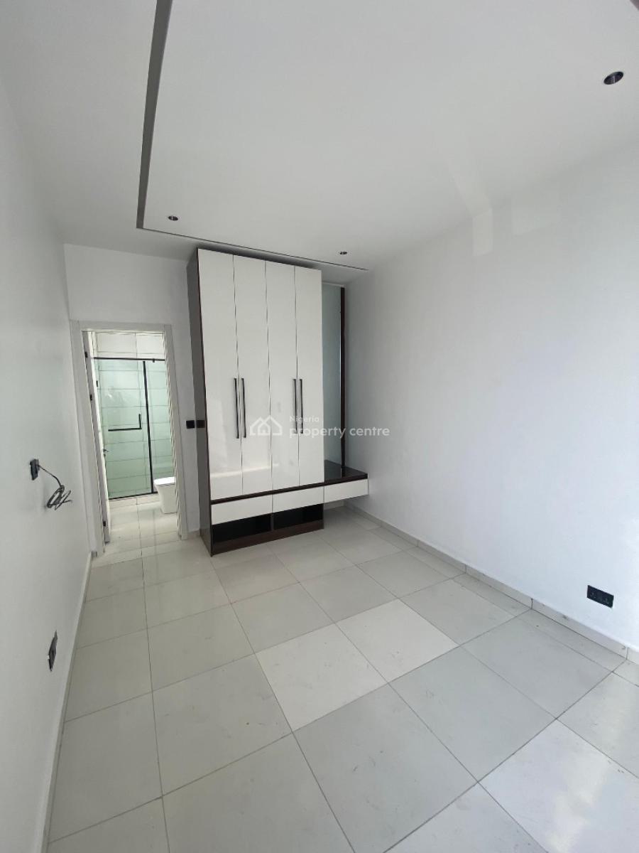 Newly Built 2 Bedroom Apartment with Elevator in a Gated Estate, Oniru, Victoria Island (vi), Lagos, Block of Flats for Sale