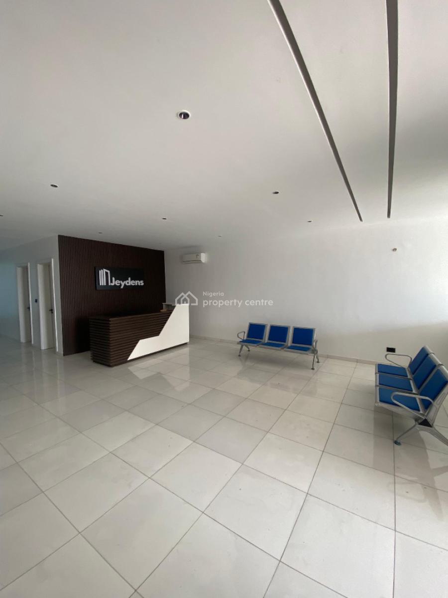 Newly Built 2 Bedroom Apartment with Elevator in a Gated Estate, Oniru, Victoria Island (vi), Lagos, Block of Flats for Sale