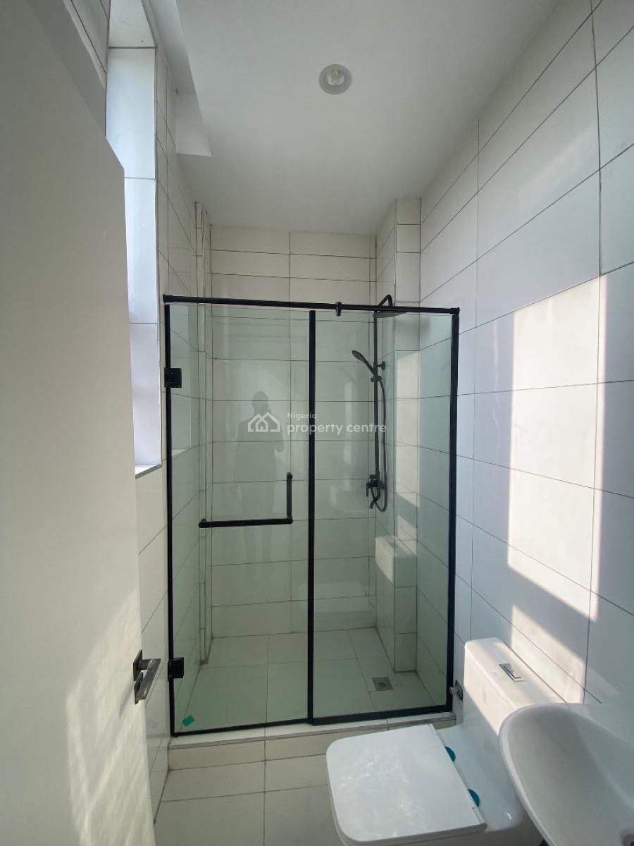 Newly Built 2 Bedroom Apartment with Elevator in a Gated Estate, Oniru, Victoria Island (vi), Lagos, Block of Flats for Sale