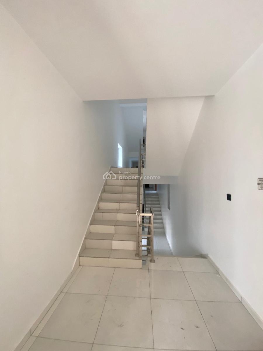 Newly Built 2 Bedroom Apartment with Elevator in a Gated Estate, Oniru, Victoria Island (vi), Lagos, Block of Flats for Sale
