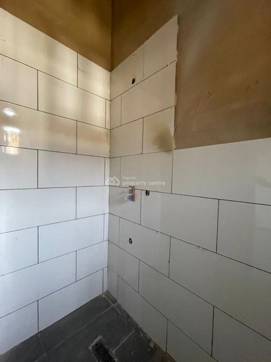 Uniquely  Built 3 Bedroom Apartment with Elevator & Swimming Pool, Lekki Phase 1, Lekki, Lagos, Block of Flats for Sale