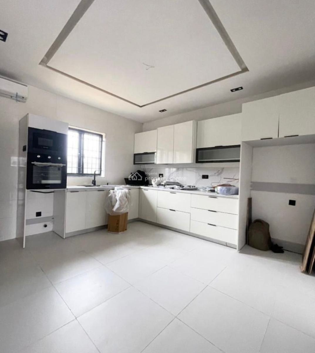 Exclusive 4 Bedroom Terrace Duplex, Lekki Phase 1, Lekki, Lagos, Terraced Duplex for Sale