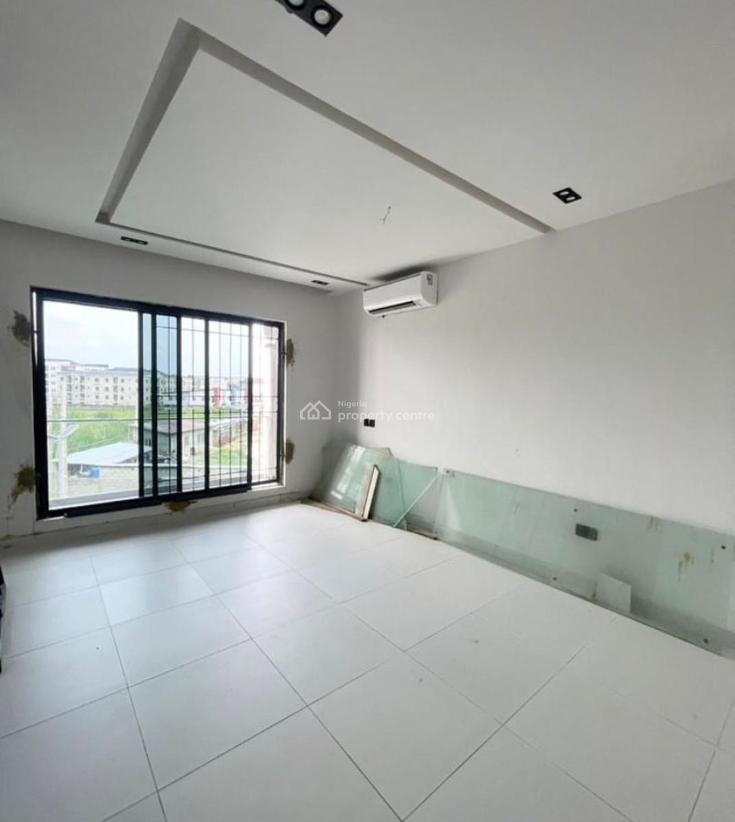 Exclusive 4 Bedroom Terrace Duplex, Lekki Phase 1, Lekki, Lagos, Terraced Duplex for Sale