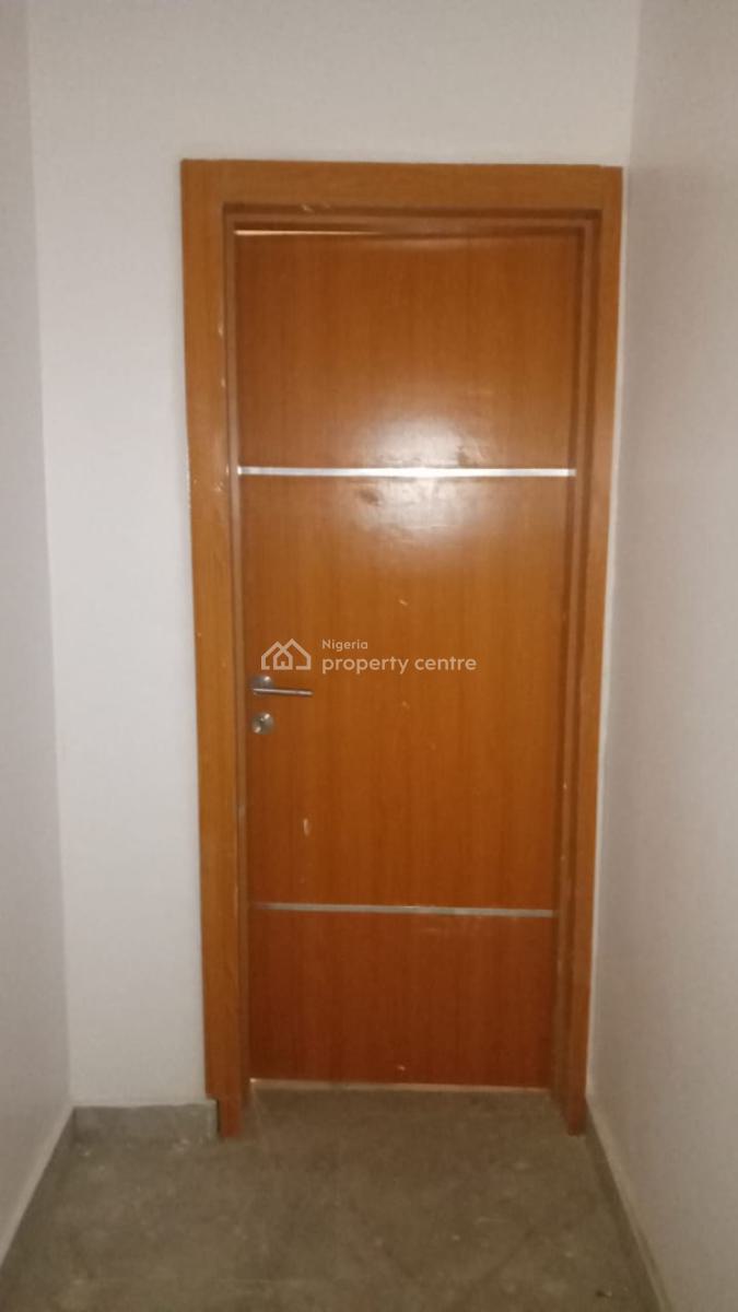 Nice and Spacious 2 Bedroom Apartment All Rooms En-suite Upstairs, Asaka Elebu, Ibadan, Oyo, Flat / Apartment for Rent