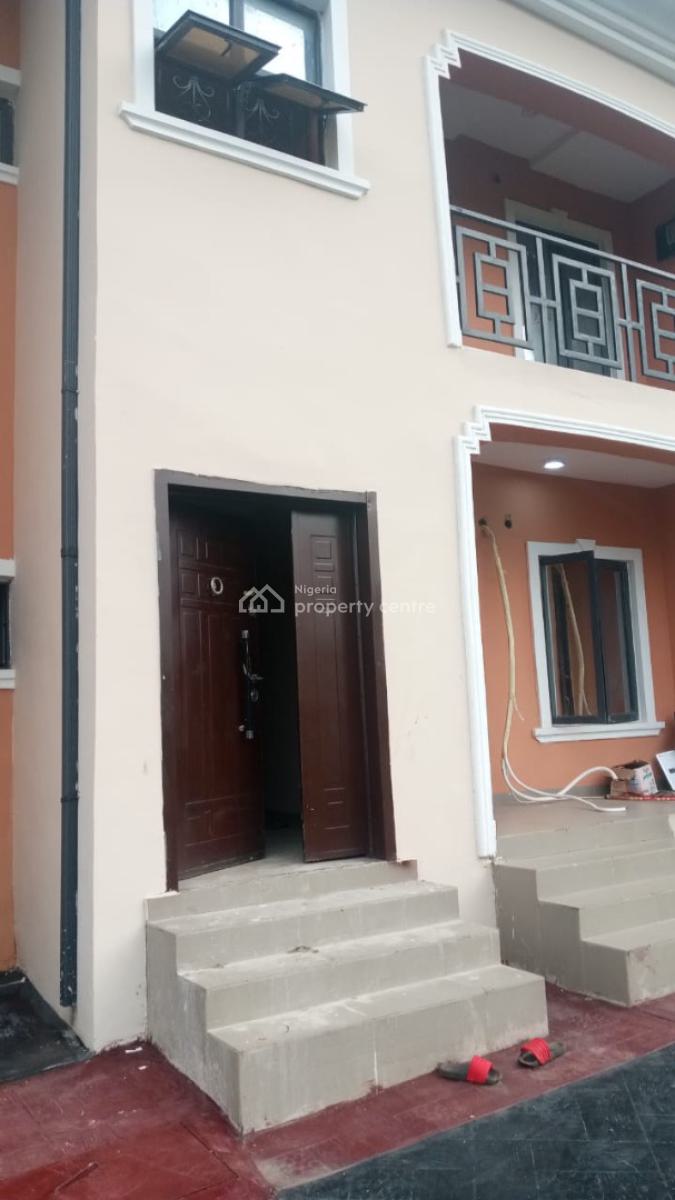 Nice and Spacious 2 Bedroom Apartment All Rooms En-suite Upstairs, Asaka Elebu, Ibadan, Oyo, Flat / Apartment for Rent