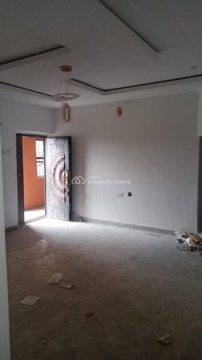 Nice and Spacious 2 Bedroom Apartment All Rooms En-suite Upstairs, Asaka Elebu, Ibadan, Oyo, Flat / Apartment for Rent