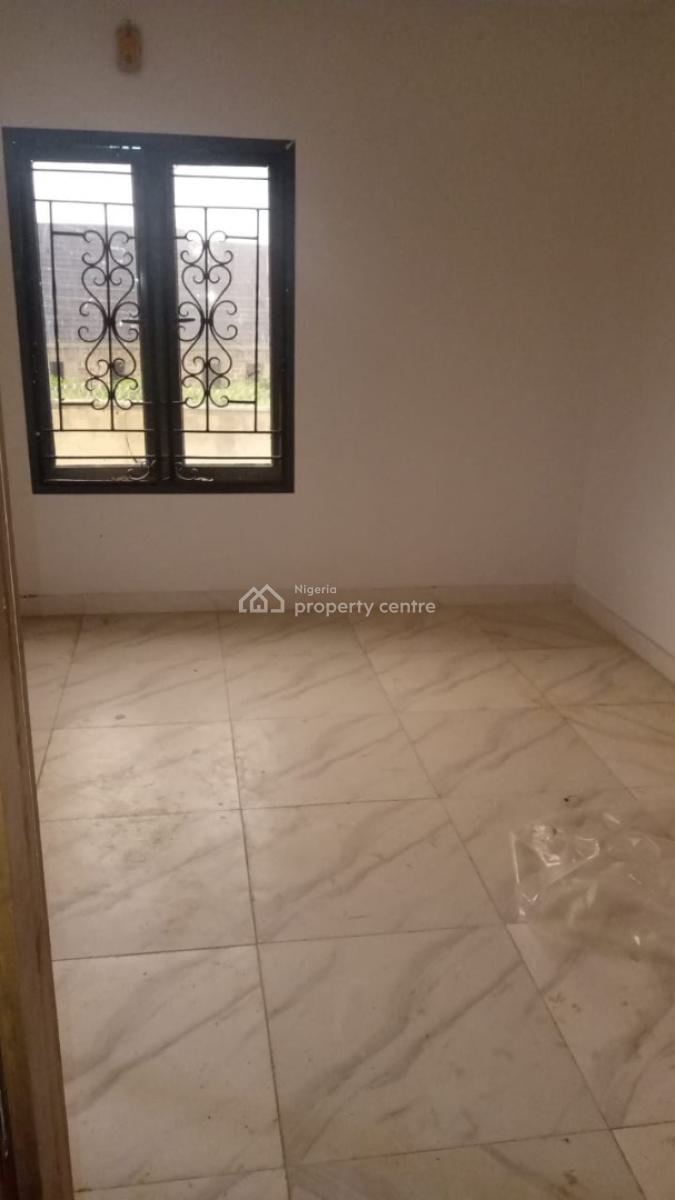 Nice and Spacious 2 Bedroom Apartment All Rooms En-suite Upstairs, Asaka Elebu, Ibadan, Oyo, Flat / Apartment for Rent