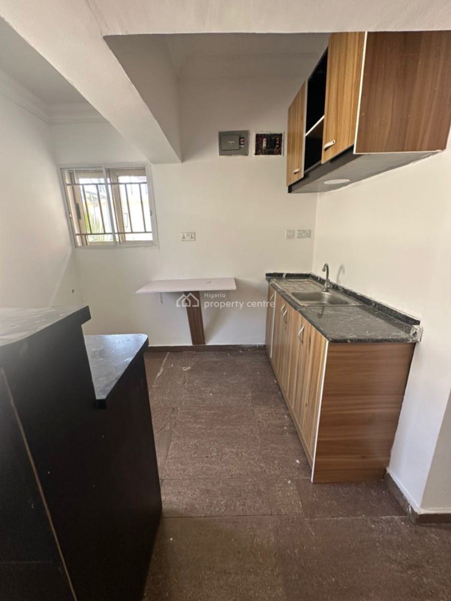 1 Bedroom Mini-flat, Lekki Phase 1, Lekki, Lagos, Mini Flat (room and Parlour) for Rent