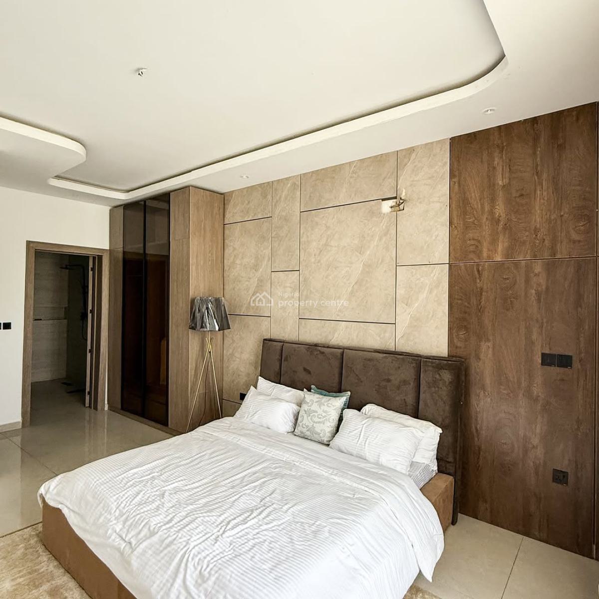 En-suite 2 Bedroom Apartment, Lekki Phase 1, Lekki, Lagos, Block of Flats for Sale