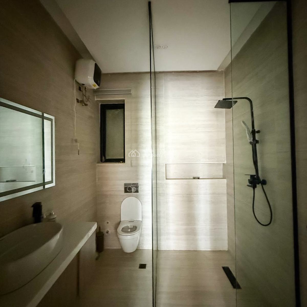 En-suite 2 Bedroom Apartment, Lekki Phase 1, Lekki, Lagos, Block of Flats for Sale