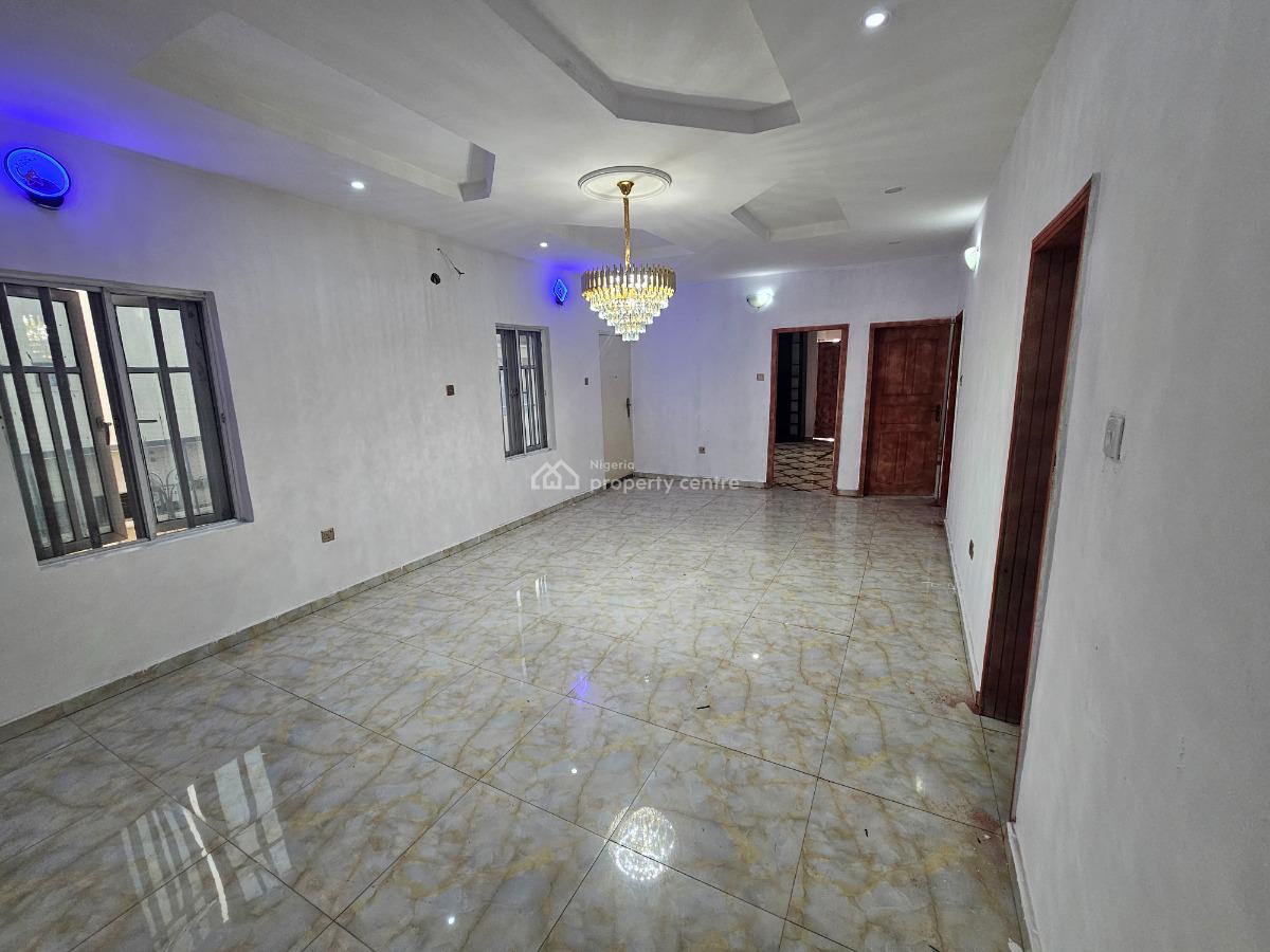 2-bedroom Apartment, Off Freedom Way, Lekki Phase 1, Lekki, Lagos, Flat / Apartment for Rent