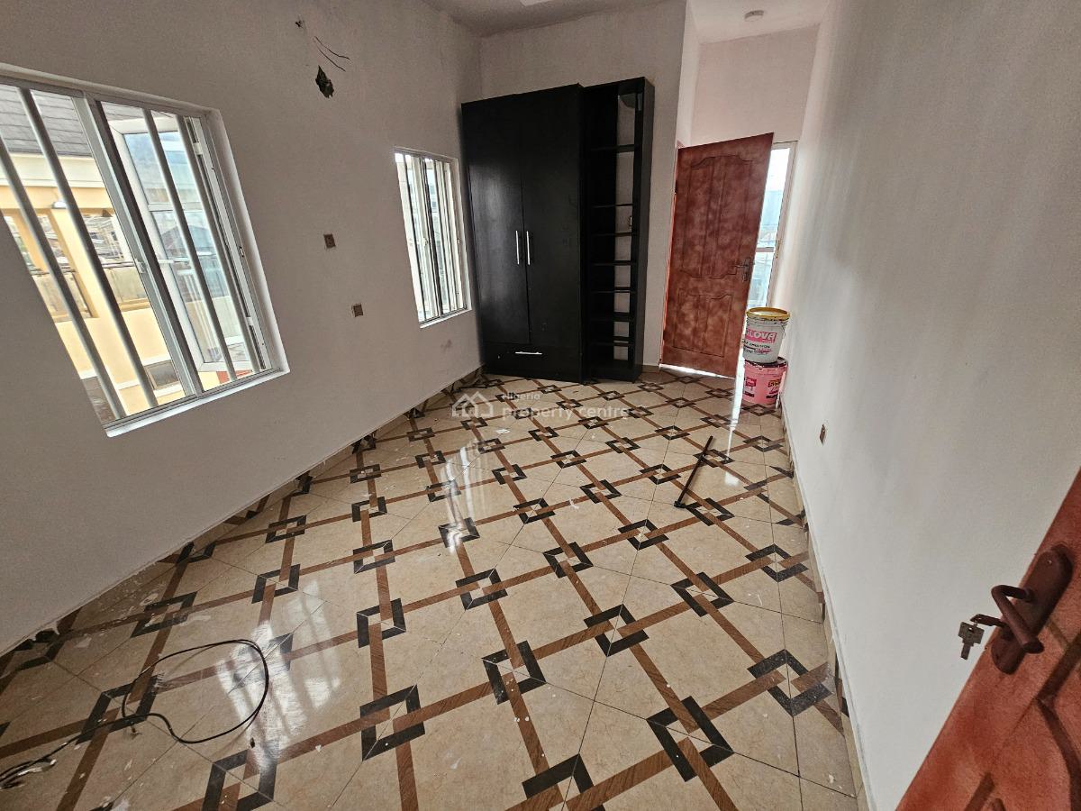 2-bedroom Apartment, Off Freedom Way, Lekki Phase 1, Lekki, Lagos, Flat / Apartment for Rent