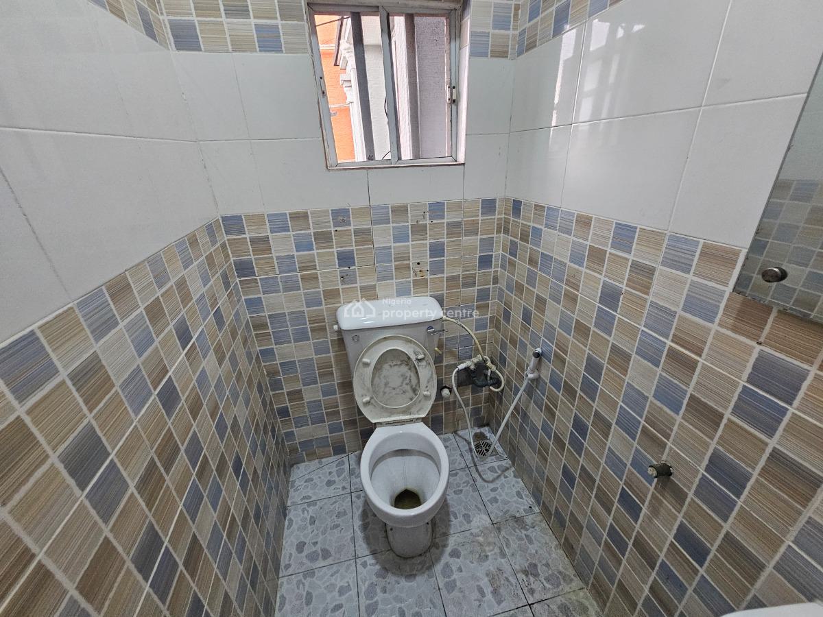 2-bedroom Apartment, Off Freedom Way, Lekki Phase 1, Lekki, Lagos, Flat / Apartment for Rent