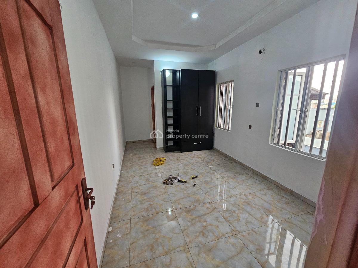 2-bedroom Apartment, Off Freedom Way, Lekki Phase 1, Lekki, Lagos, Flat / Apartment for Rent