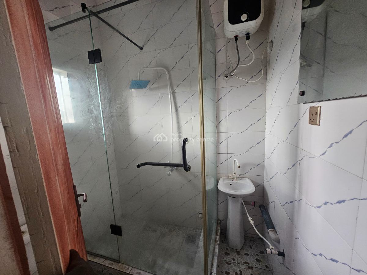 2-bedroom Apartment, Off Freedom Way, Lekki Phase 1, Lekki, Lagos, Flat / Apartment for Rent