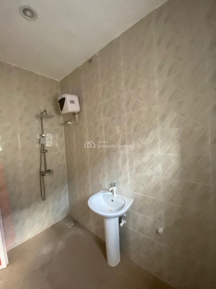 3 Bedroom Apartment Upstairs 4m with Two Tenants in The Compound.., Sangotedo Ajah Lagos, Ajah, Lagos, Flat / Apartment for Rent