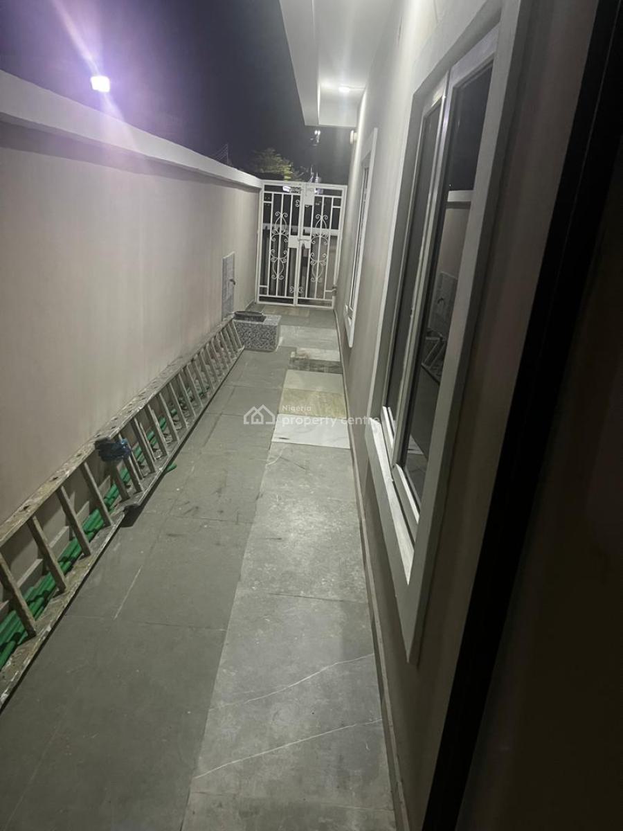 4 Bedroom Semi Detached  with Bq Facing The Road, Osapa, Lekki, Lagos, Flat / Apartment for Sale