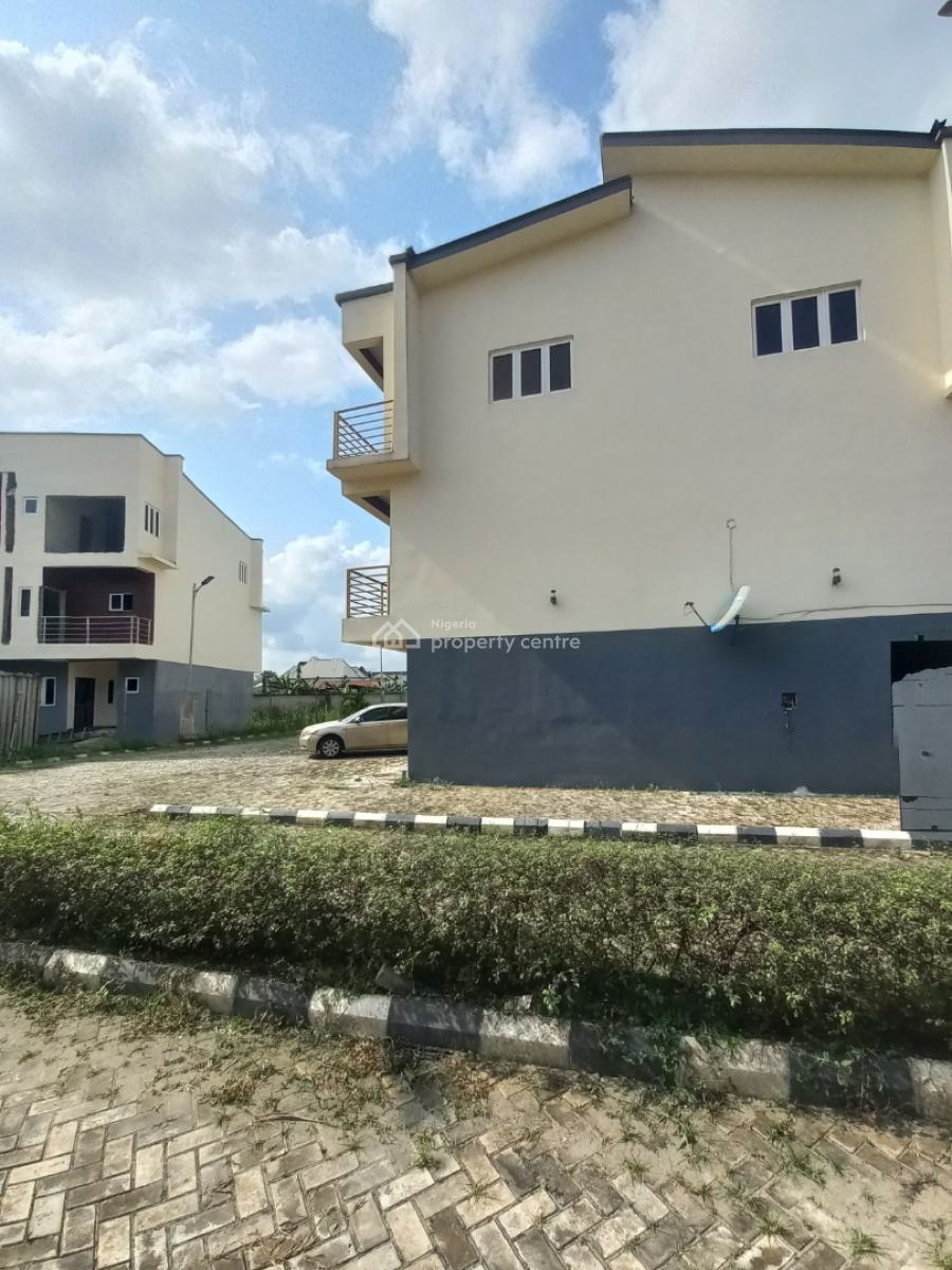 Newly Built 2 Bedroom Apartments, Off G.u Akeh Road, Eliozu, Port Harcourt, Rivers, Block of Flats for Sale