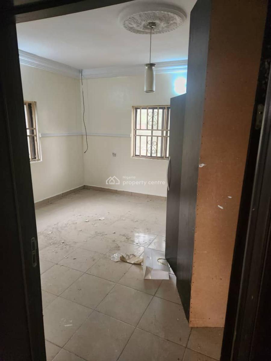 Decent Self Contain, Trade More Phase 3, Lugbe District, Abuja, Self Contain (single Rooms) for Rent