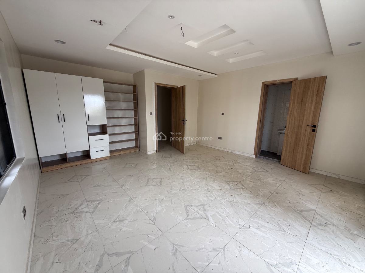 Serviced and Massive 3 Bedroom Flat with Gym for Distress, Behind Rain Oil Petrol Stattion Abijo, Abijo, Lekki, Lagos, Block of Flats for Sale