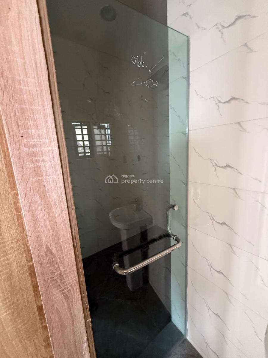 Serviced and Massive 3 Bedroom Flat with Gym for Distress, Behind Rain Oil Petrol Stattion Abijo, Abijo, Lekki, Lagos, Block of Flats for Sale