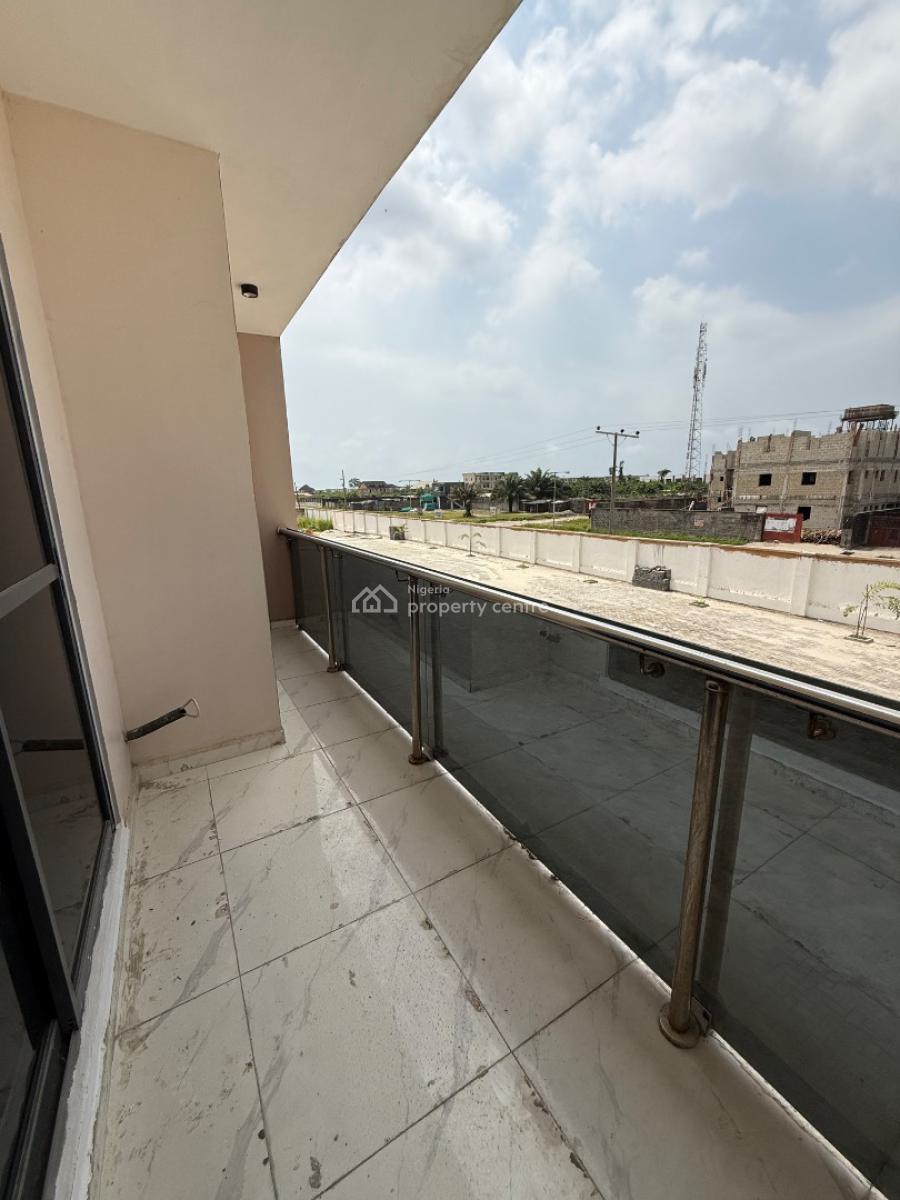 Serviced and Massive 3 Bedroom Flat with Gym for Distress, Behind Rain Oil Petrol Stattion Abijo, Abijo, Lekki, Lagos, Block of Flats for Sale