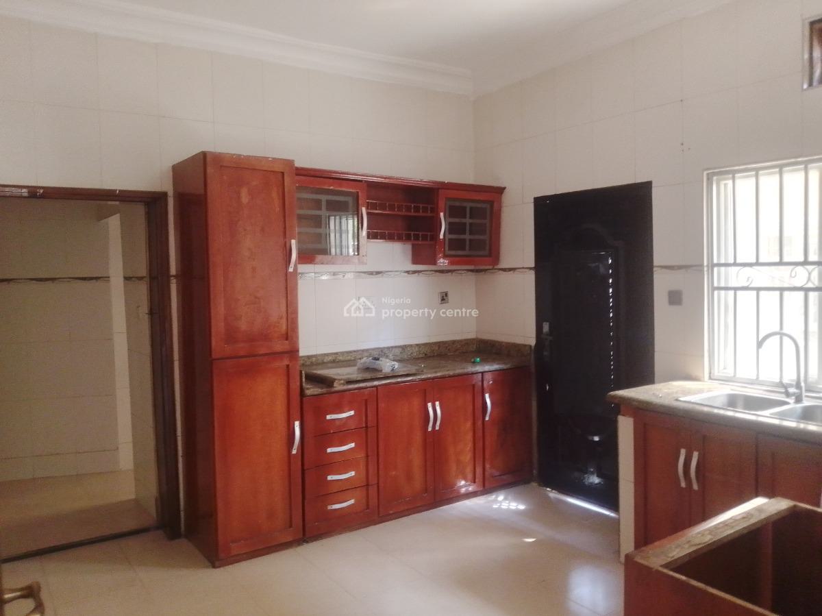 Spacious 4 Bedroom Detached with Bq, Crown Estate, Sangotedo, Ajah, Lagos, Detached Duplex for Rent