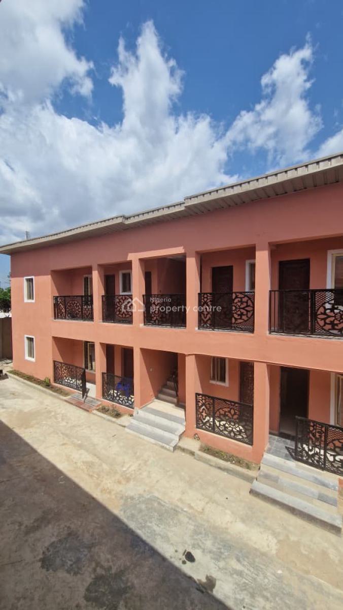 Executive 1 Bedroom Apartment with Inverter, Internet, Ibadan, Oyo, Mini Flat (room and Parlour) for Rent