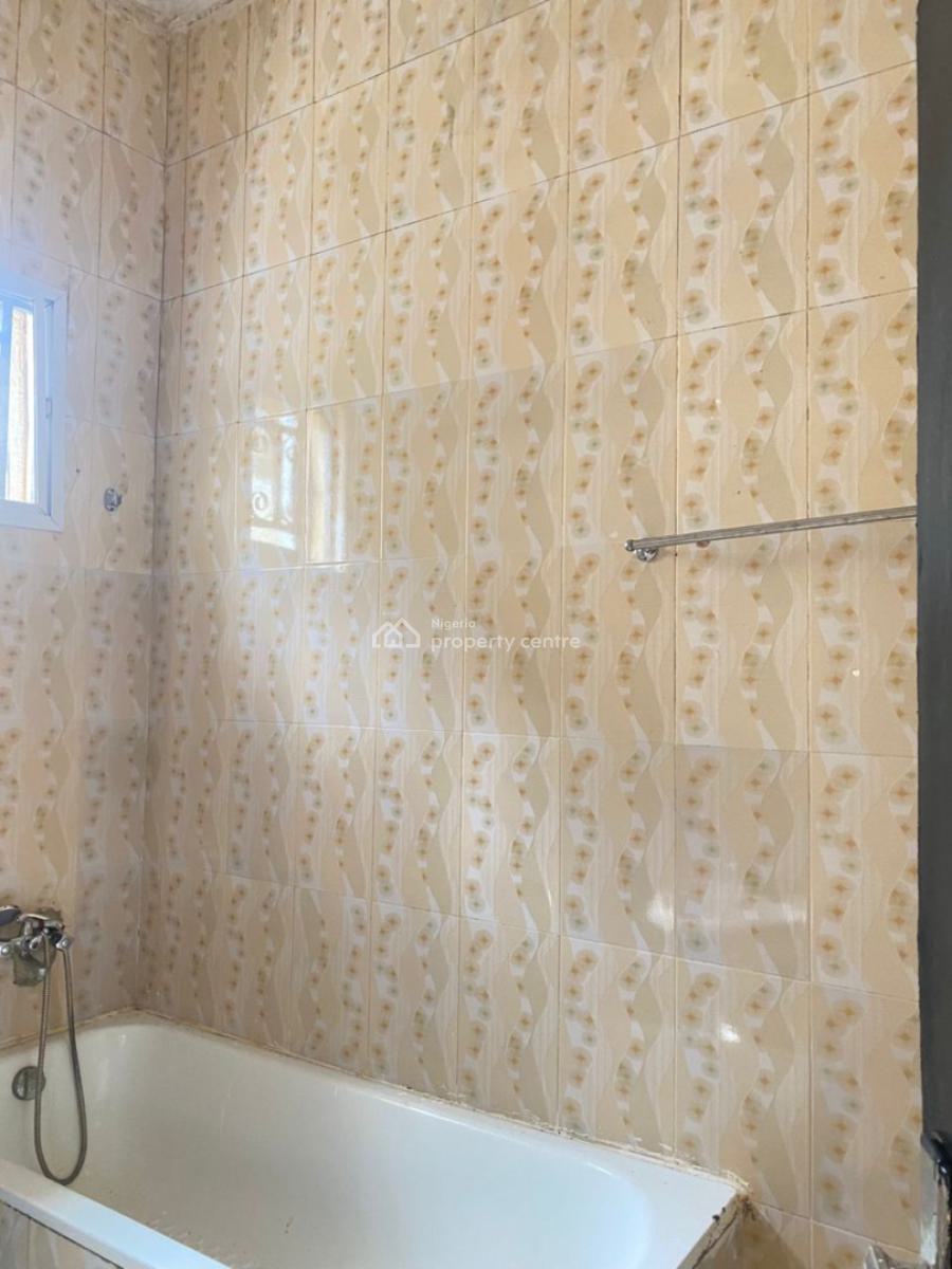 Luxurious Shared Room in a 2 Bedroom Apartment, Lekki County Ikota, Lekki, Lagos, Flat / Apartment for Rent