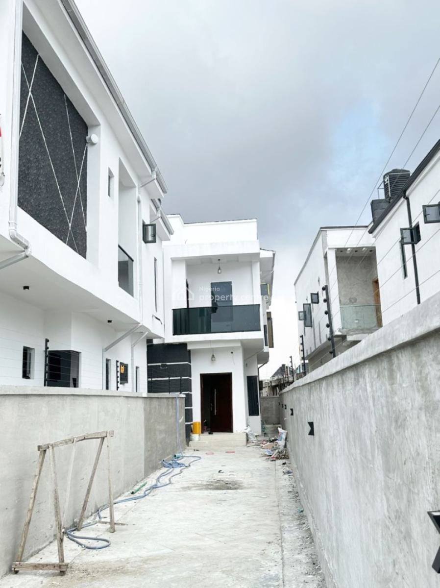 4 Bedroom Semi Detached Duplex with Bq, Ologolo, Lekki, Lagos, Semi-detached Duplex for Sale