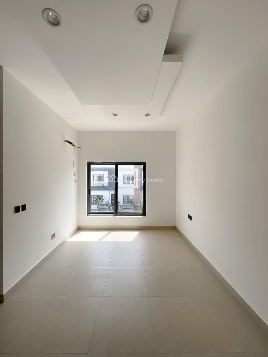 Well-finished 5-bedroom Terraced Duplex + Bq, Jahi, Abuja, Terraced Duplex for Sale