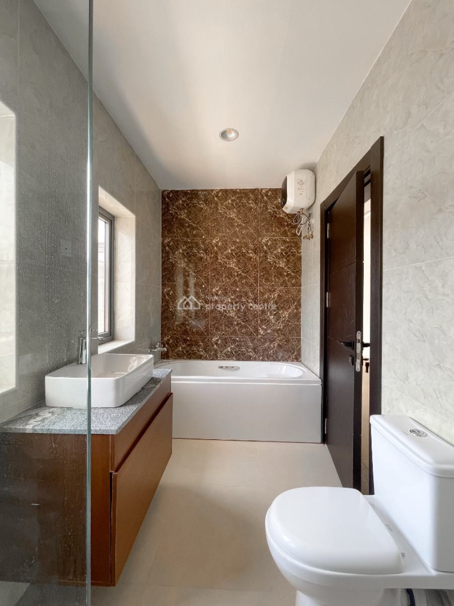 Well-finished 5-bedroom Terraced Duplex + Bq, Jahi, Abuja, Terraced Duplex for Sale