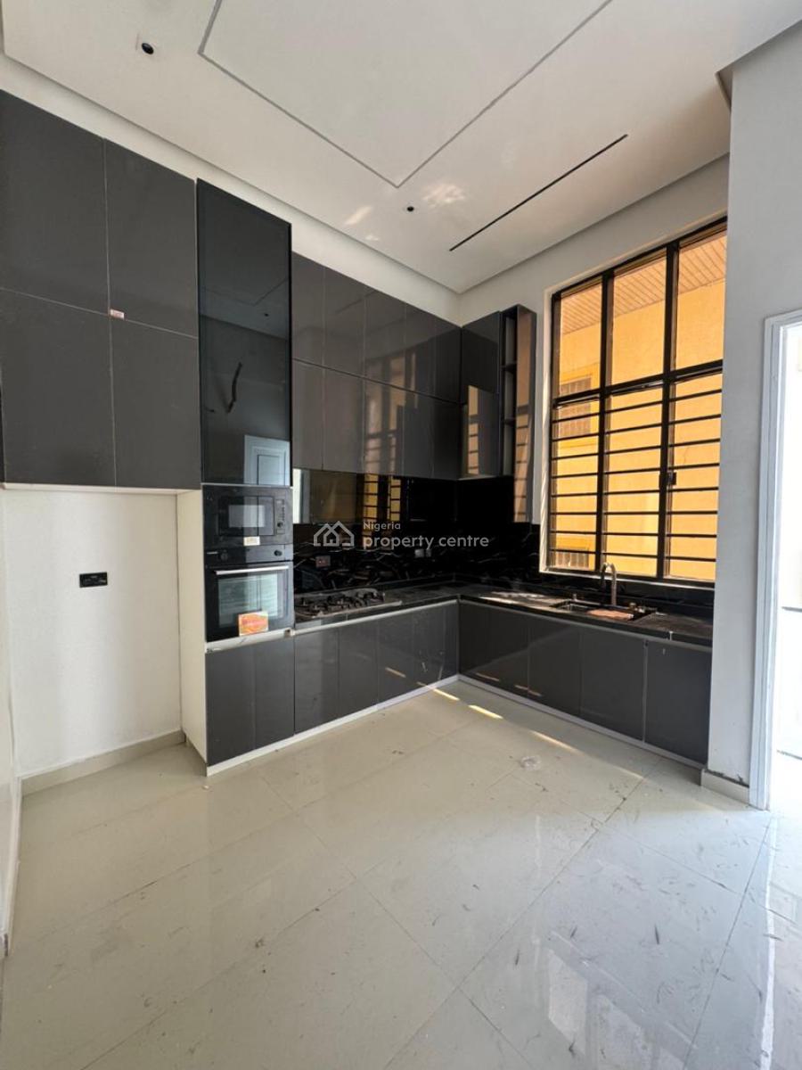 Aesthetically Pleasing 3 Bedroom Apartment  with Swimming Pool, Aesthetically Pleasing 3 Bedroom Apartment  with Swimming Pool, Lekki Phase 1, Lekki, Lagos, Block of Flats for Sale