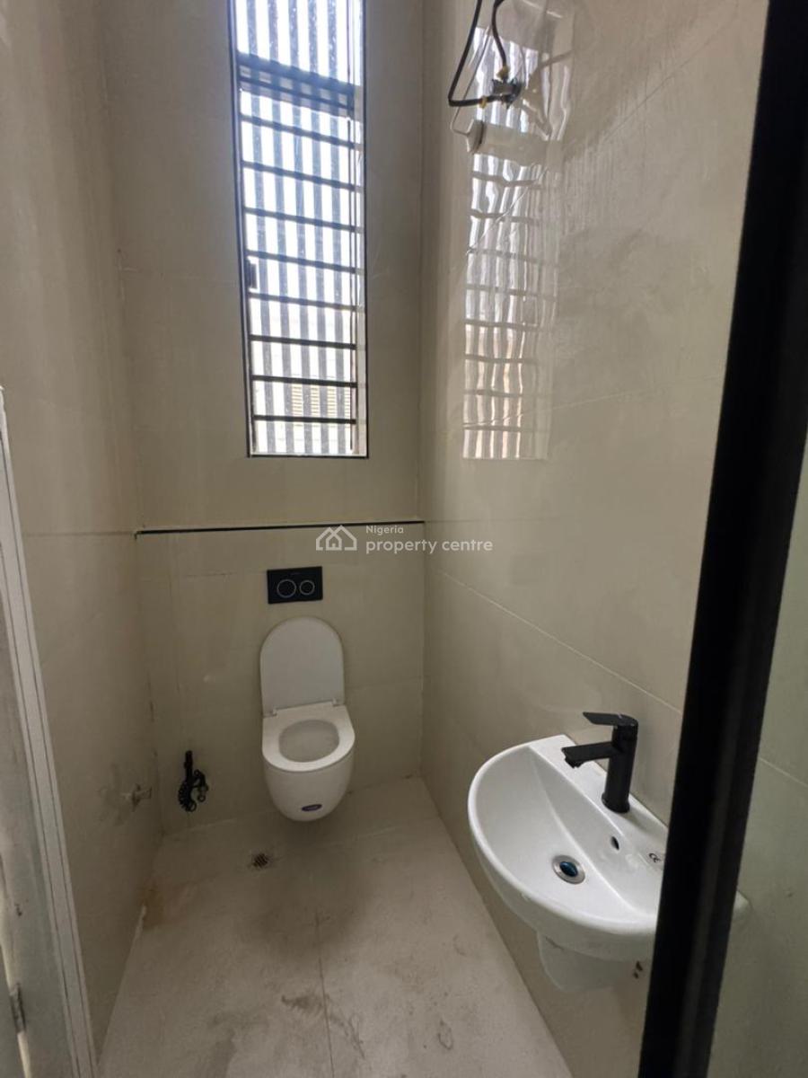 Aesthetically Pleasing 3 Bedroom Apartment  with Swimming Pool, Aesthetically Pleasing 3 Bedroom Apartment  with Swimming Pool, Lekki Phase 1, Lekki, Lagos, Block of Flats for Sale