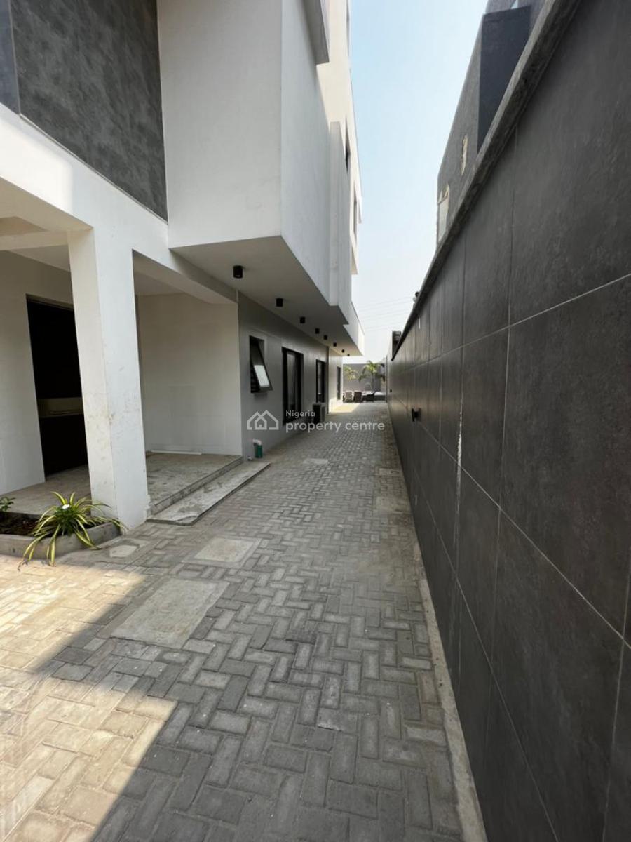 Ultra Luxury 6 Bedroom Mansion with Elevator and Waterfront, Banana Island, Ikoyi, Lagos, House for Sale