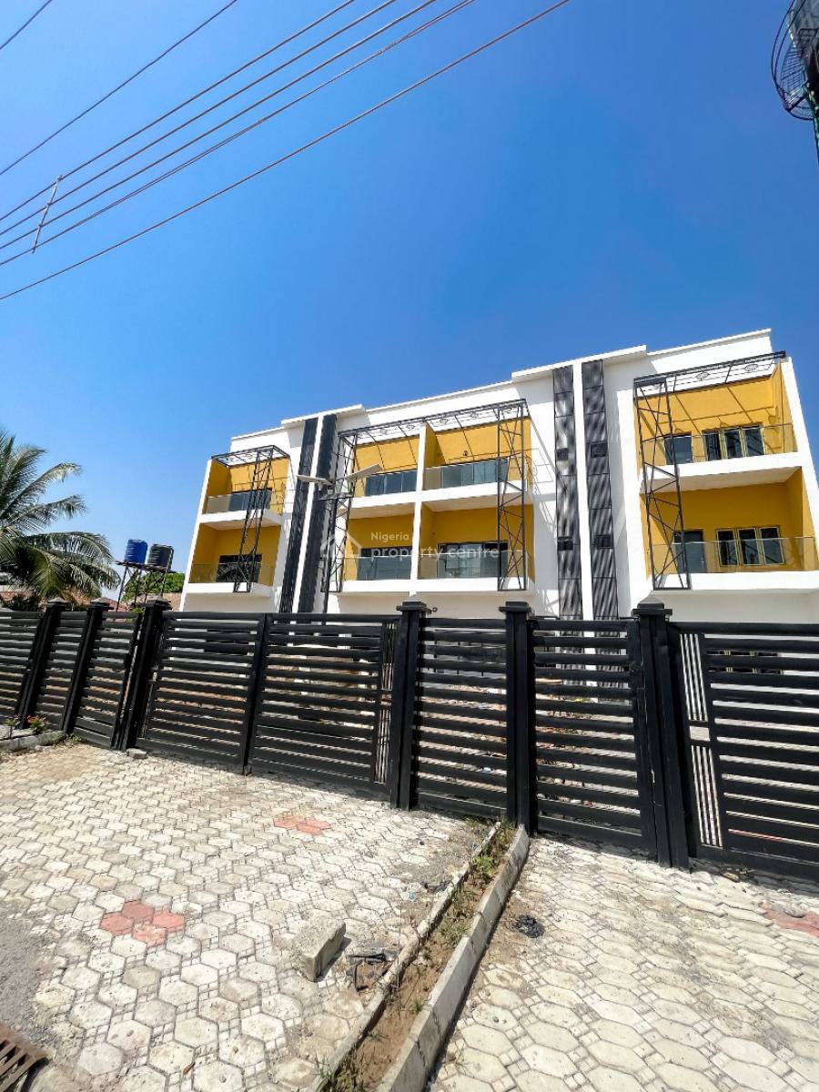 Contemporary 4-bedroom Detached Duplex + Bq, Gwarinpa, Abuja, Terraced Duplex for Sale