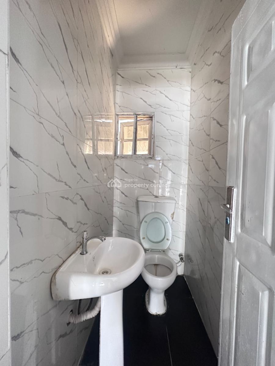 2 Bedroom Apartment, Admiralty, Lekki Phase 1, Lekki, Lagos, Flat / Apartment for Rent