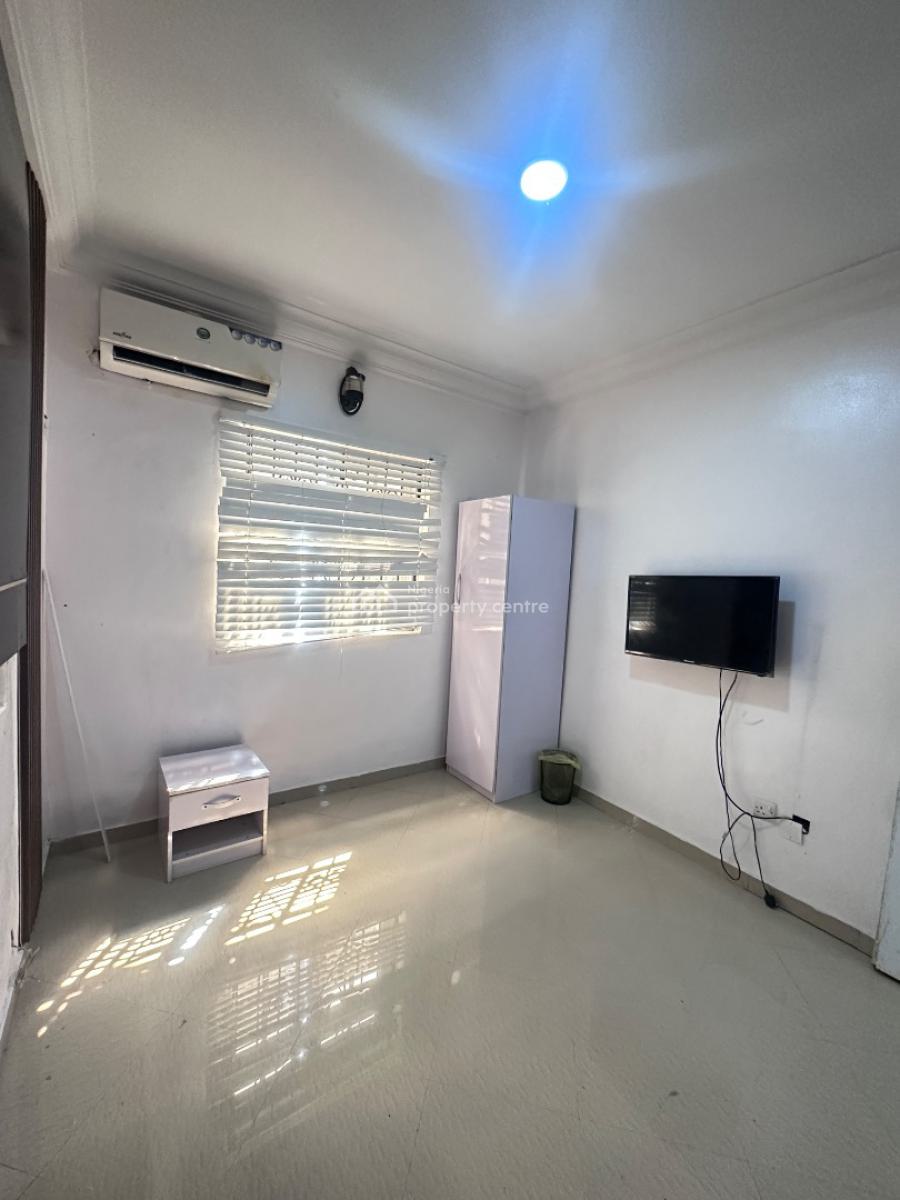 2 Bedroom Apartment, Admiralty, Lekki Phase 1, Lekki, Lagos, Flat / Apartment for Rent
