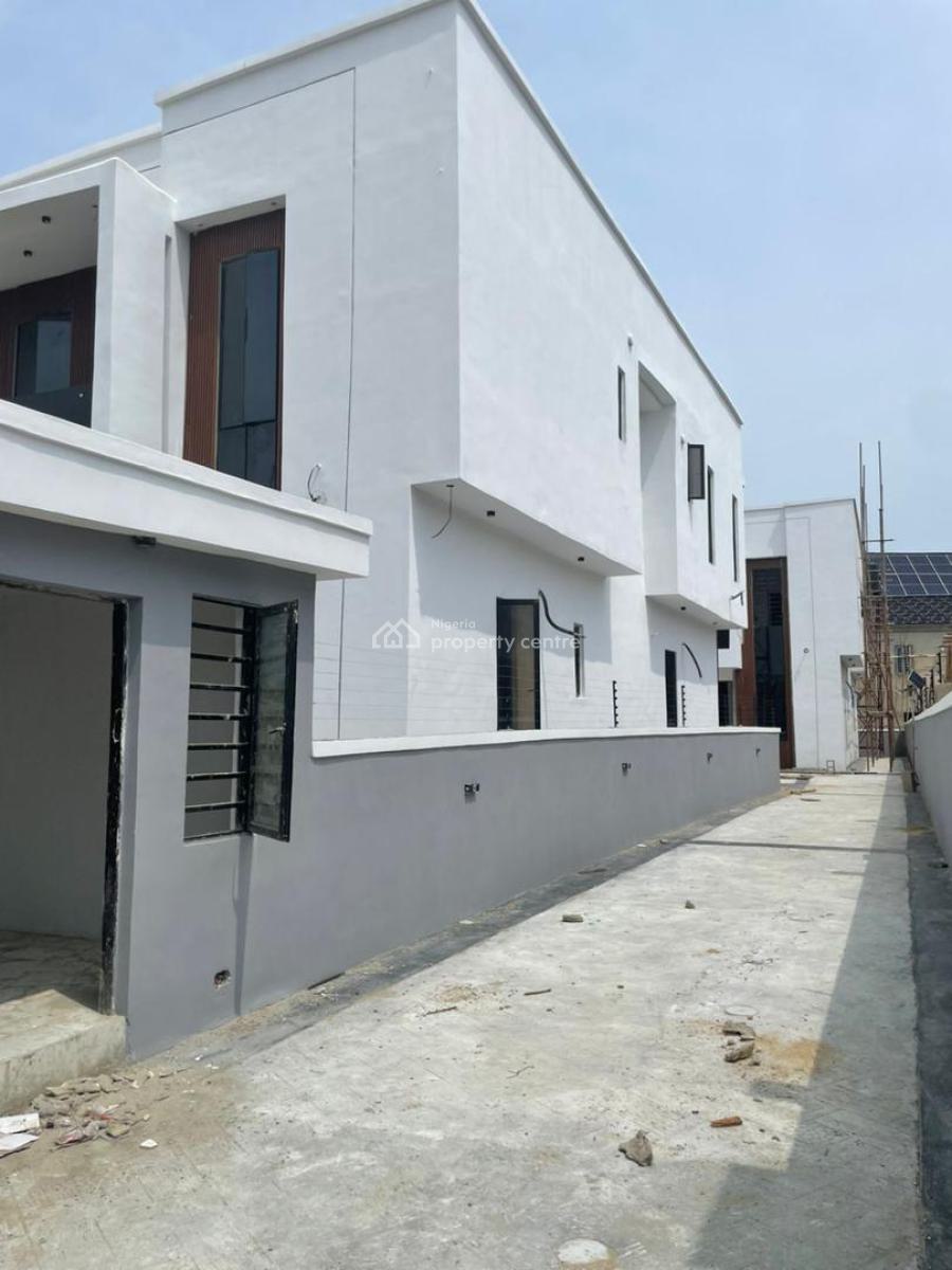 Modestly Finished 5 Bedroom Fully Detached Duplex with Bq, Lekki, Lagos, Detached Duplex for Sale
