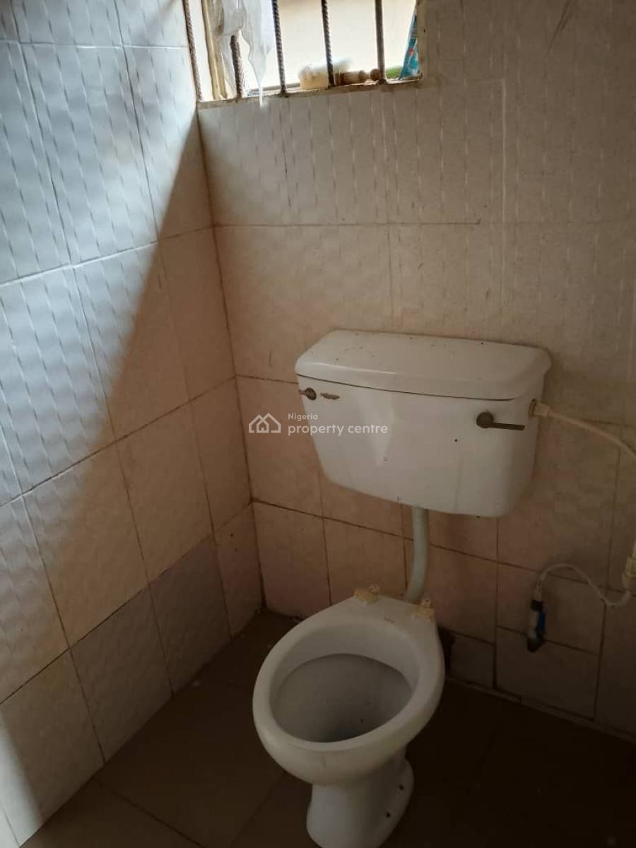 a Clean 2 Bedroom Pop, Lucky Fiber Road, Ikorodu, Lagos, Flat / Apartment for Rent