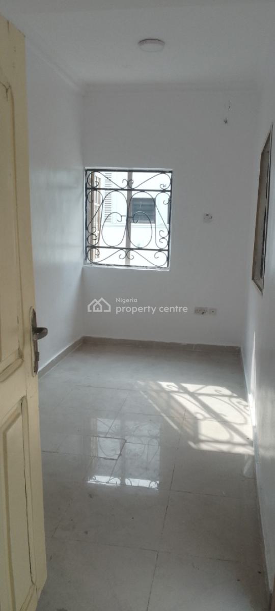 a Spacious Room Studio Apartment, Chevron Drive, Carlton Gate Estate, Megamound, Lekki, Lagos, Self Contain (single Rooms) for Rent