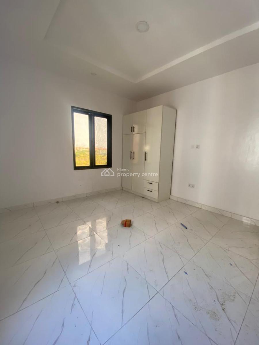 Executive Luxury Brand New: All Rooms En Suites with Excellent Facilities, Behind Shoprite, Sangotedo, Ajah, Lagos, Flat / Apartment for Rent