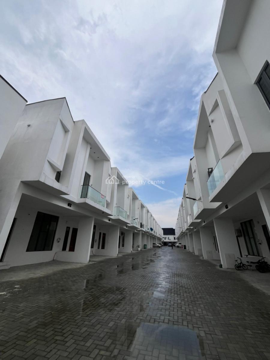 Neatly Built 4 Bedroom Terrace  Duplex with Bq, Lekki, Lagos, Terraced Duplex for Sale