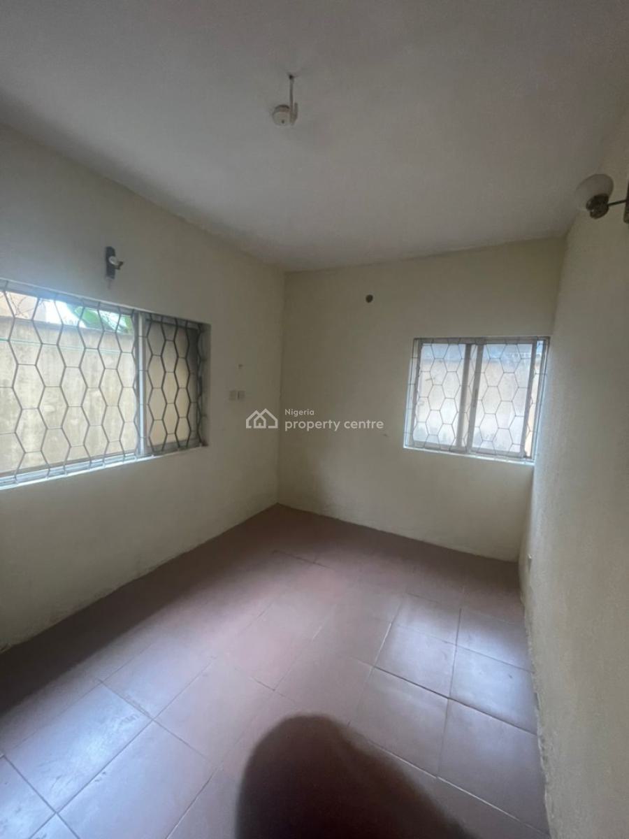 3 Bedrooms Flat, Gra Phase 2, Magodo, Lagos, Flat / Apartment for Rent